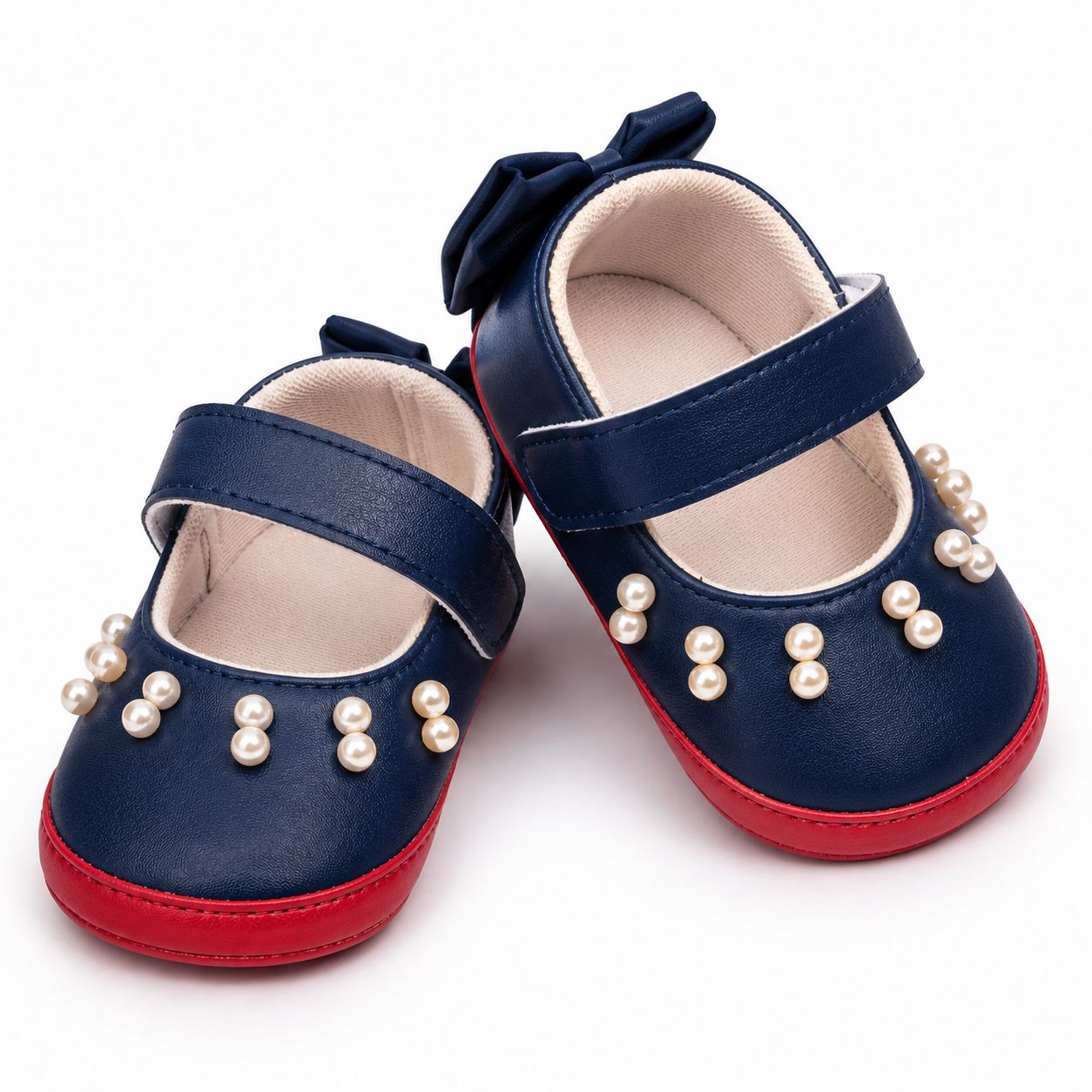 Classic baby girls’ black dress shoes with pearl embellishmen
